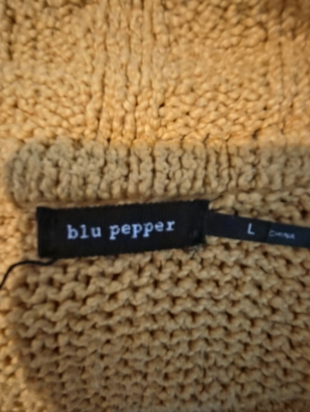 Blu Pepper Off-the-Shoulder Sunflower Yellow Knit Sweater #0364 - Picture 7 of 9